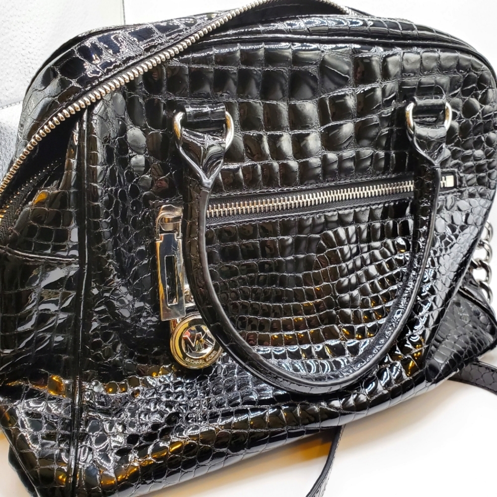 Black Michael Kors Shoulder Bag